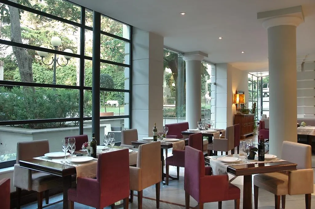 Hotel Flora Frascati 4*,  Italy