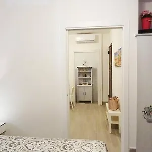 https://around-cassaro-holiday-house.sicilyhotelsitaly.net