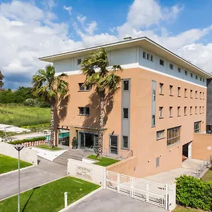 4* Hotel Ardeatina Park
